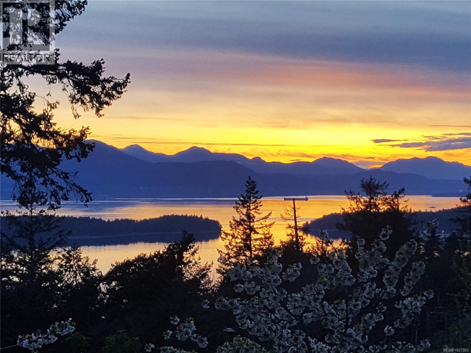 248 Suneagle Dr, Salt Spring