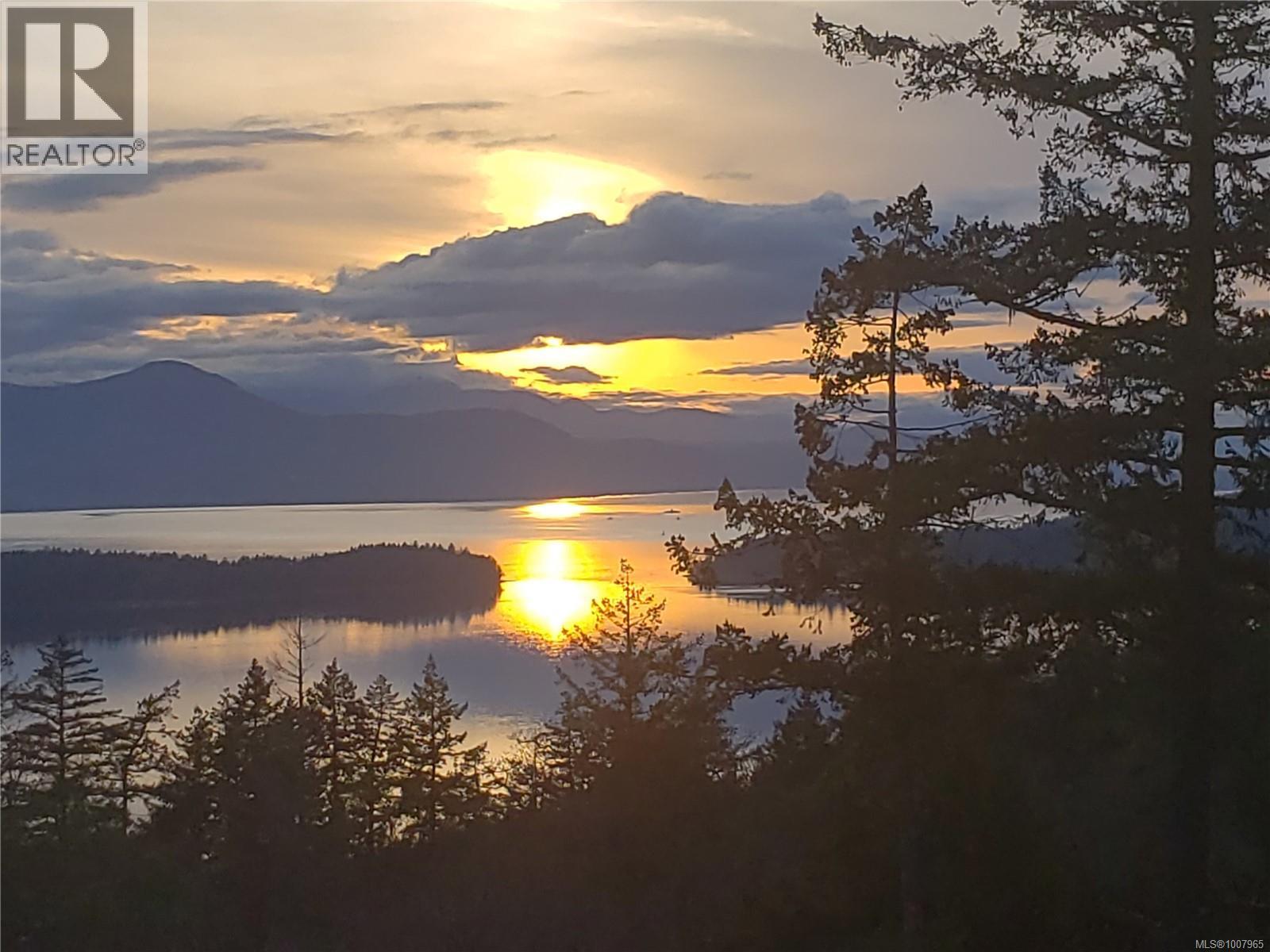 248 Suneagle Dr, Salt Spring