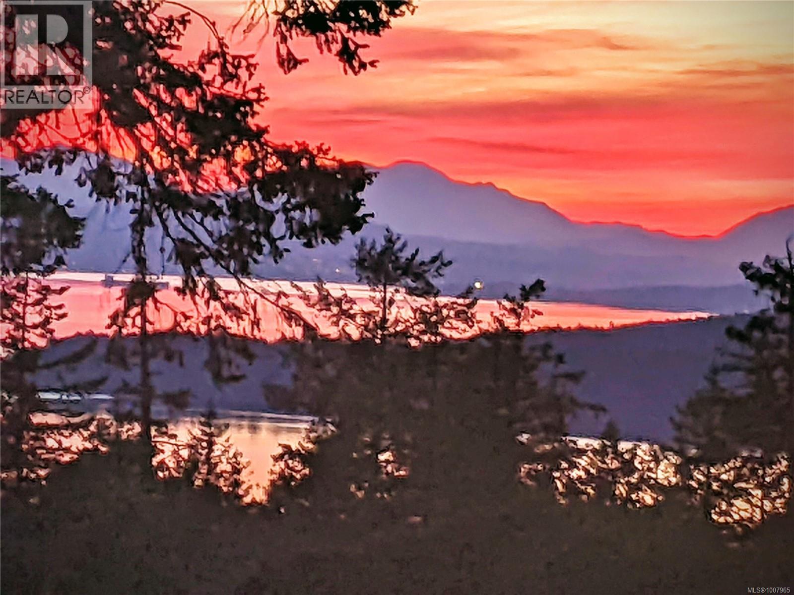 248 Suneagle Dr, Salt Spring