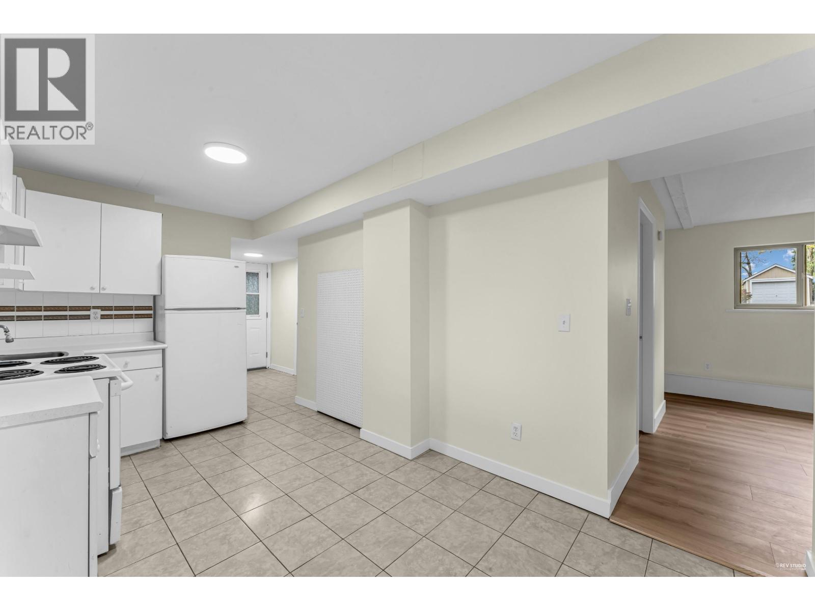 4310 RIVER Road West, Delta