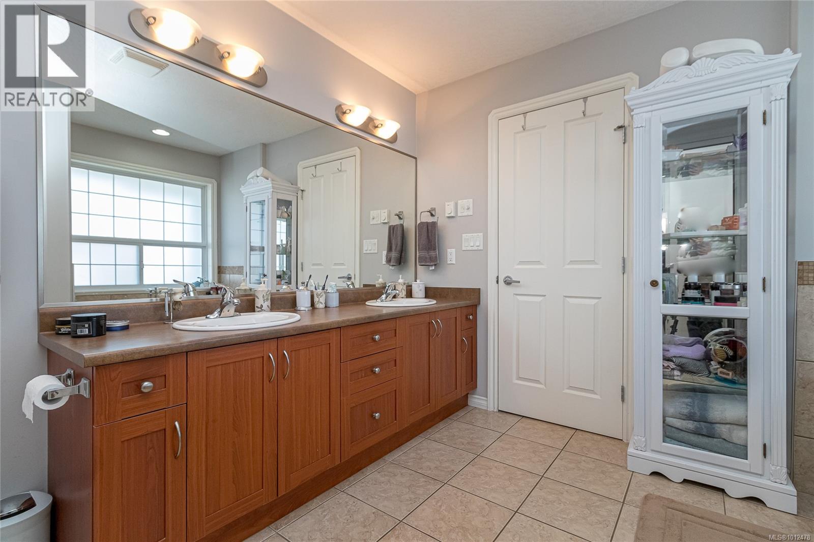 832 Pintail Pl, Langford