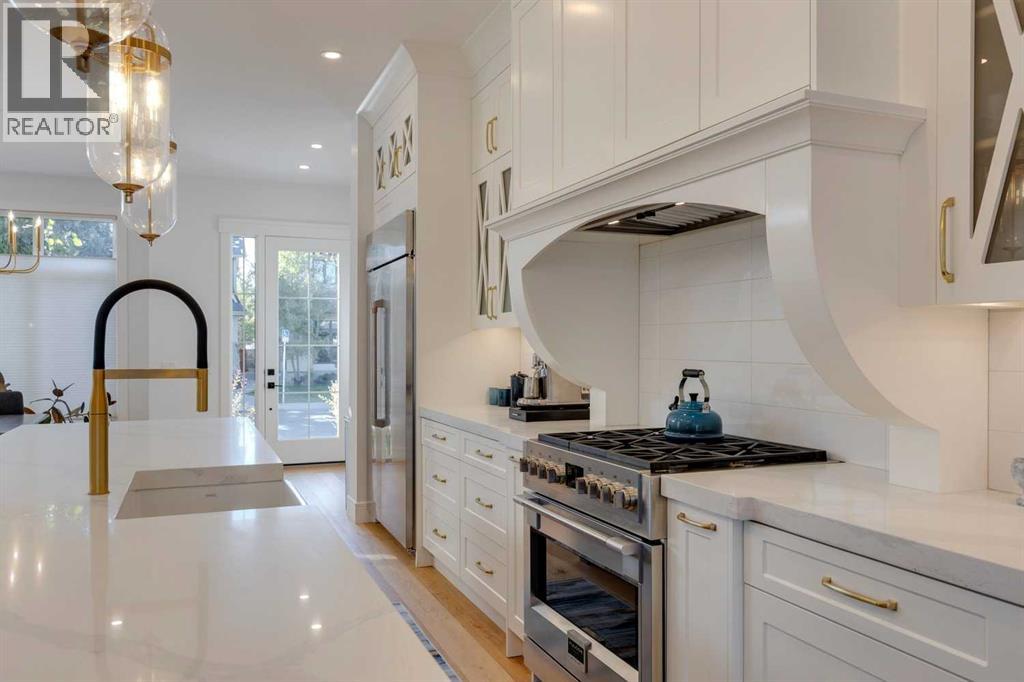 Single Family House for Sale in   Avenue NW West Hillhurst Calgary 