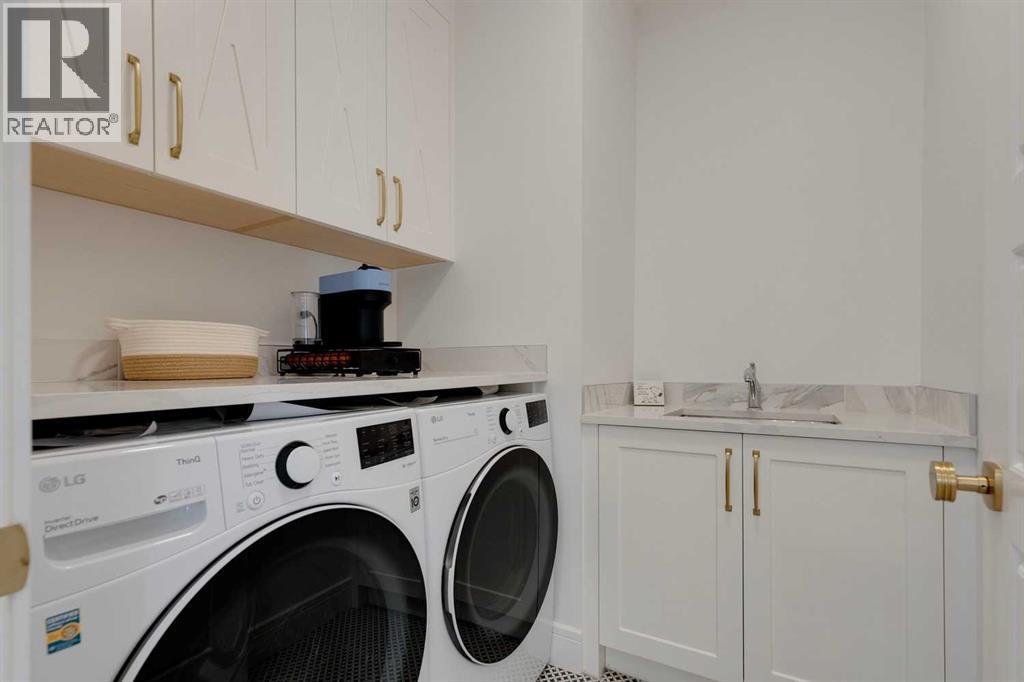 Single Family House for Sale in   Avenue NW West Hillhurst Calgary 