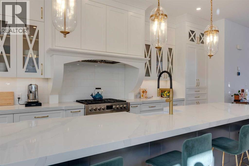 Single Family House for Sale in   Avenue NW West Hillhurst Calgary 