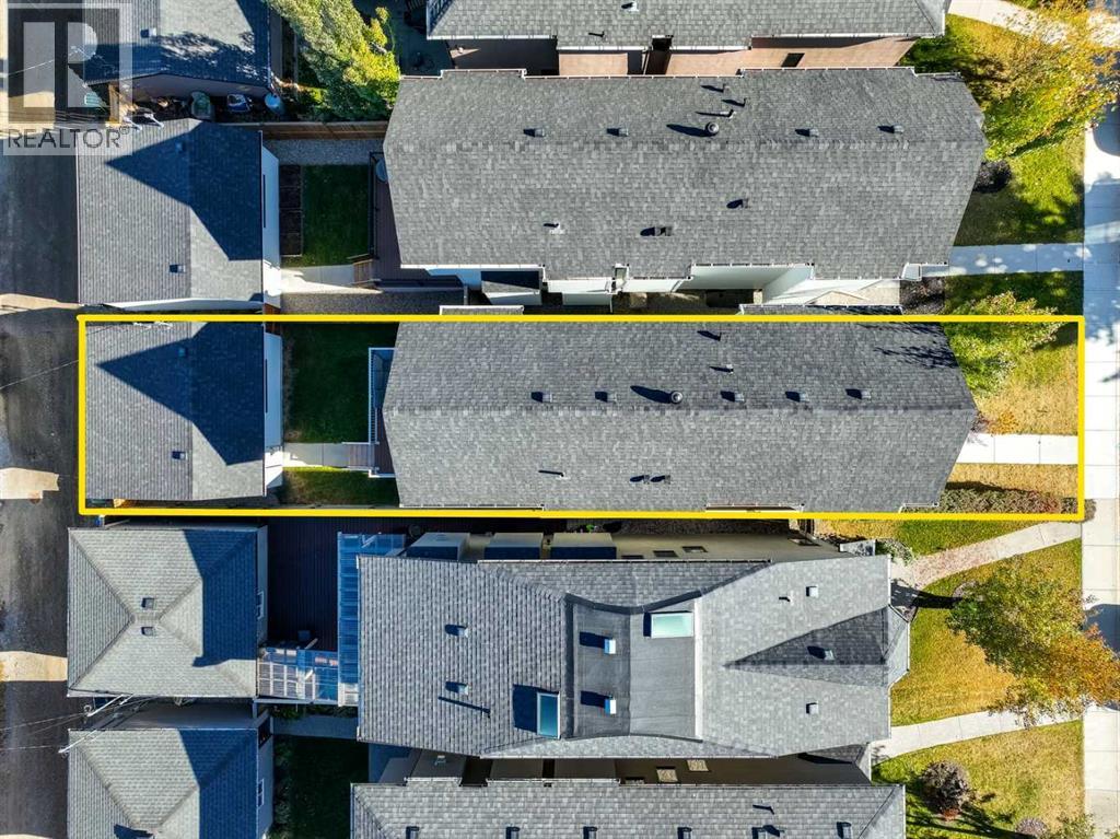 Single Family House for Sale in   Avenue NW West Hillhurst Calgary 