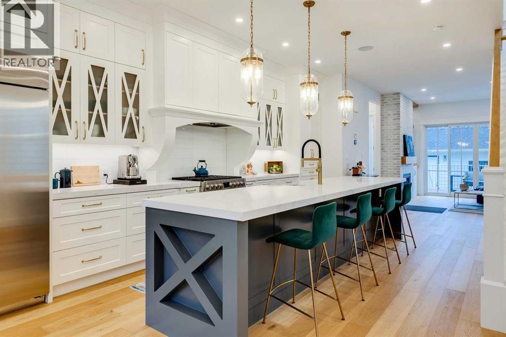 Single Family House for Sale in   Avenue NW West Hillhurst Calgary 