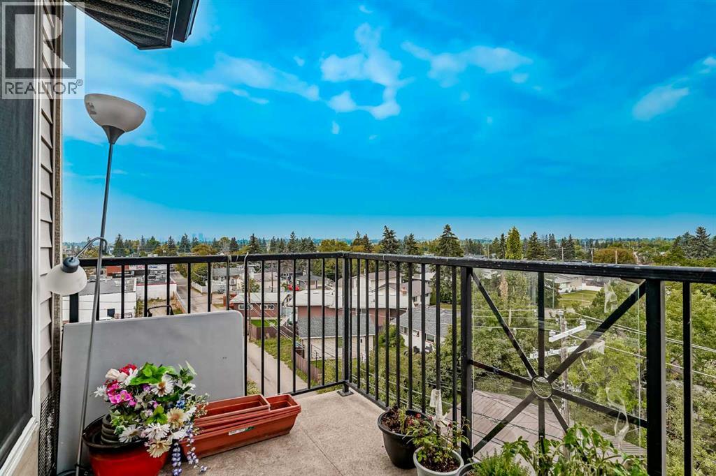 Single Family House for Sale in    Street SE Penbrooke Meadows Calgary 