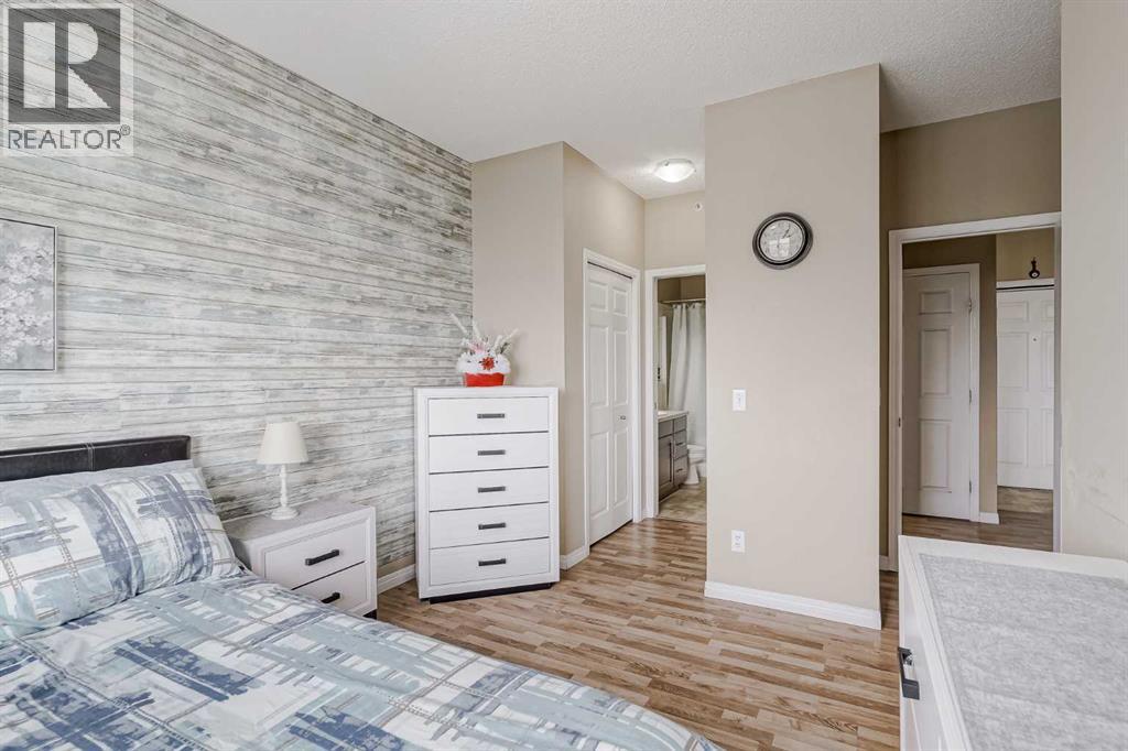 Single Family House for Sale in    Street SE Penbrooke Meadows Calgary 