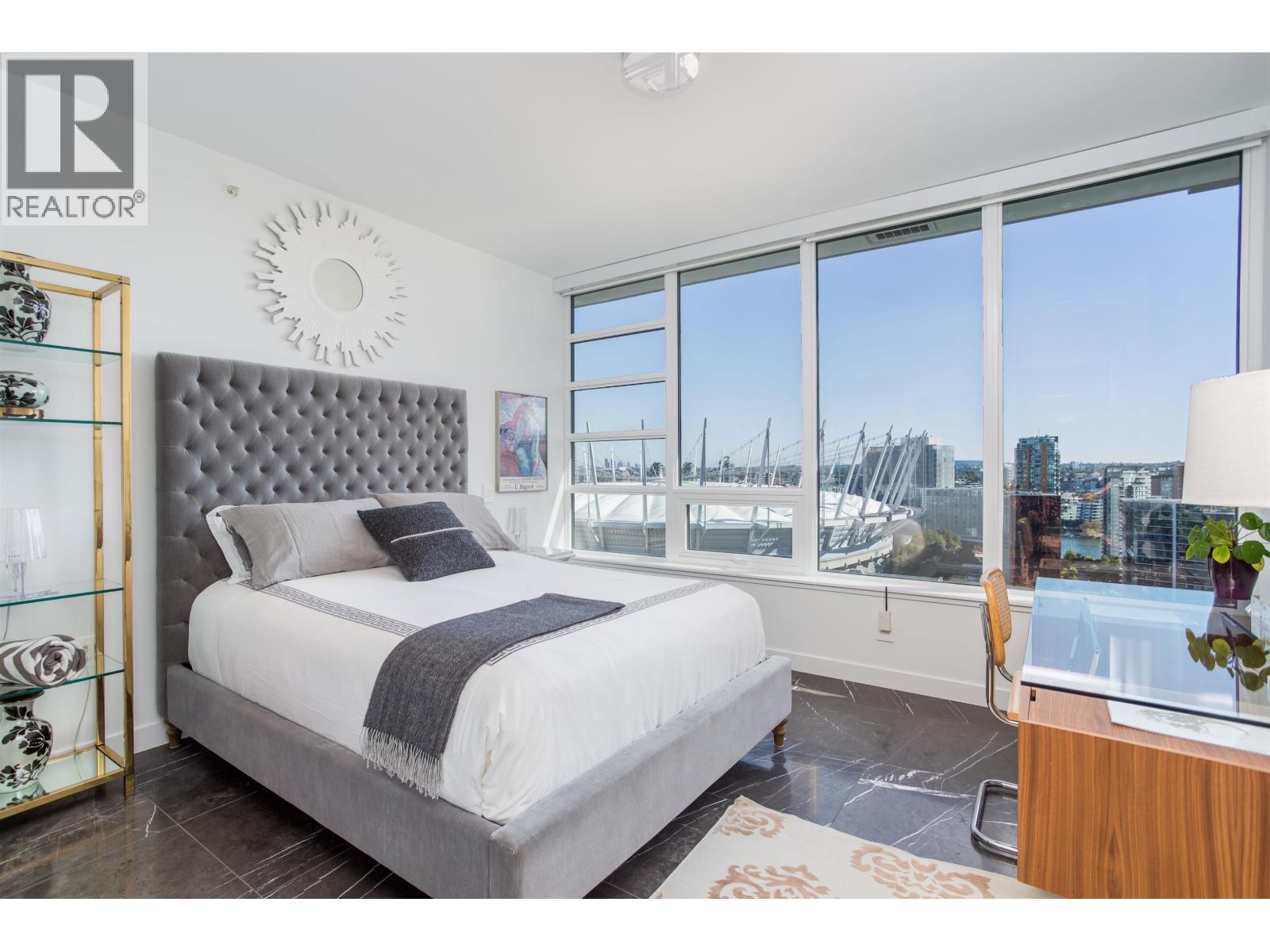 2004 885 CAMBIE STREET, Vancouver