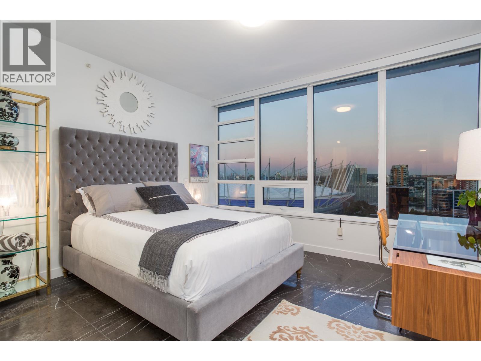 2004 885 CAMBIE STREET, Vancouver