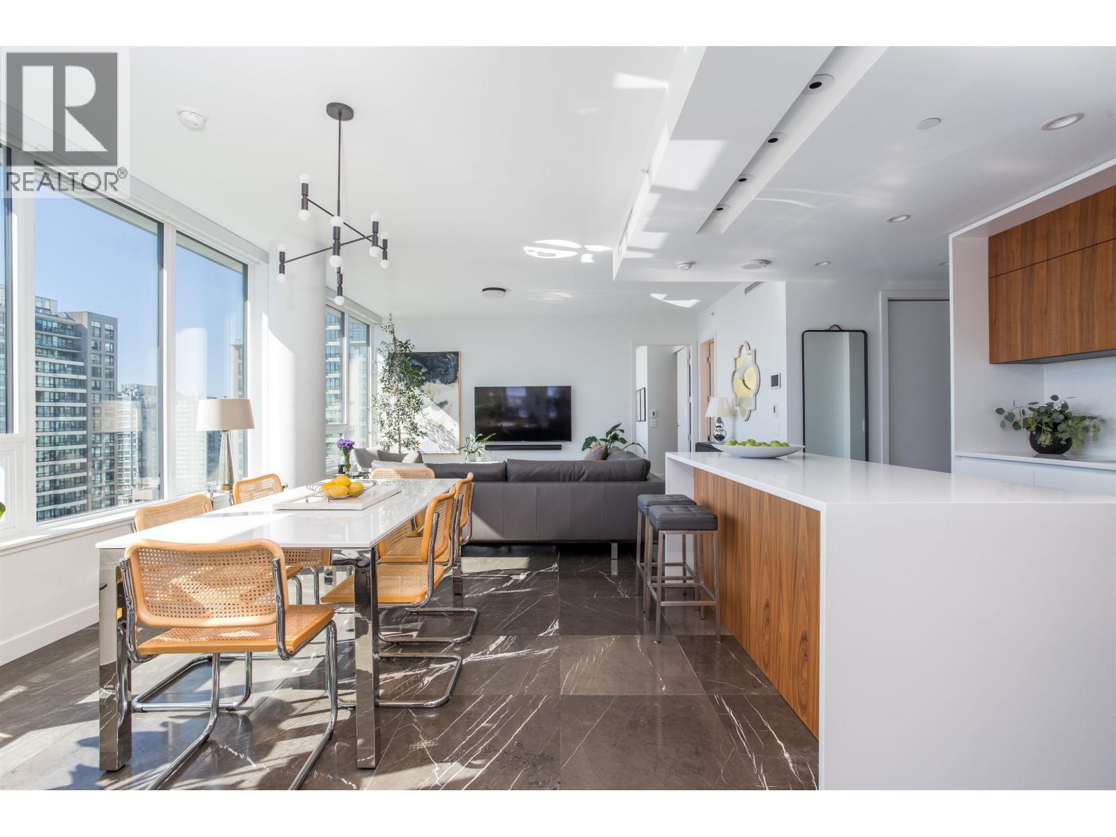 2004 885 CAMBIE STREET, Vancouver