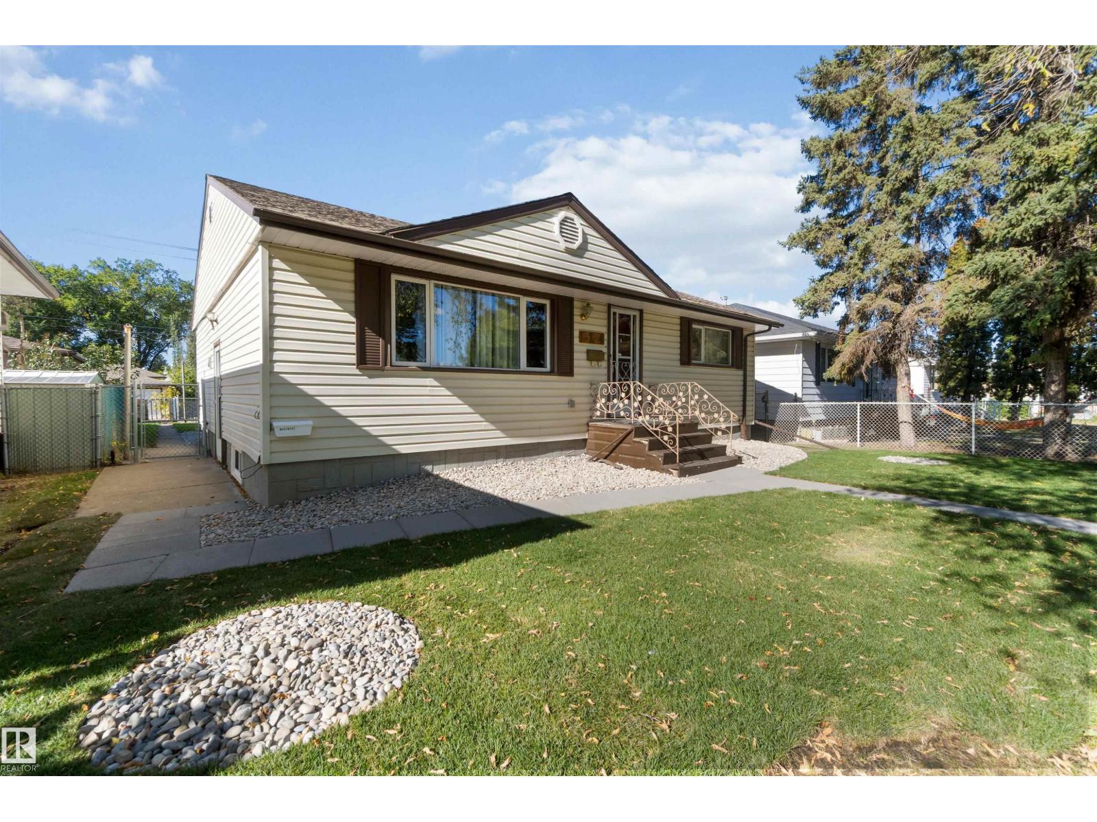 Single Family House Bungalow for Sale in   ST NW Edmonton 