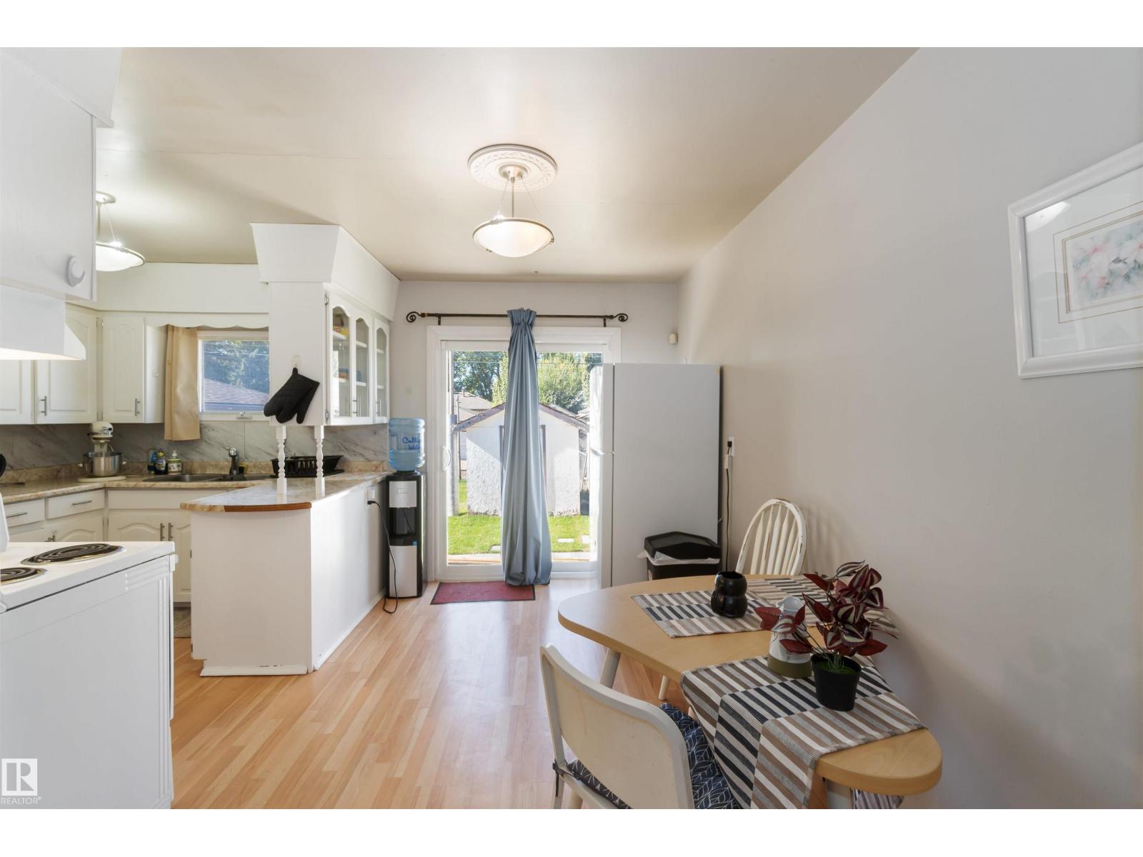 Single Family House Bungalow for Sale in   ST NW Edmonton 