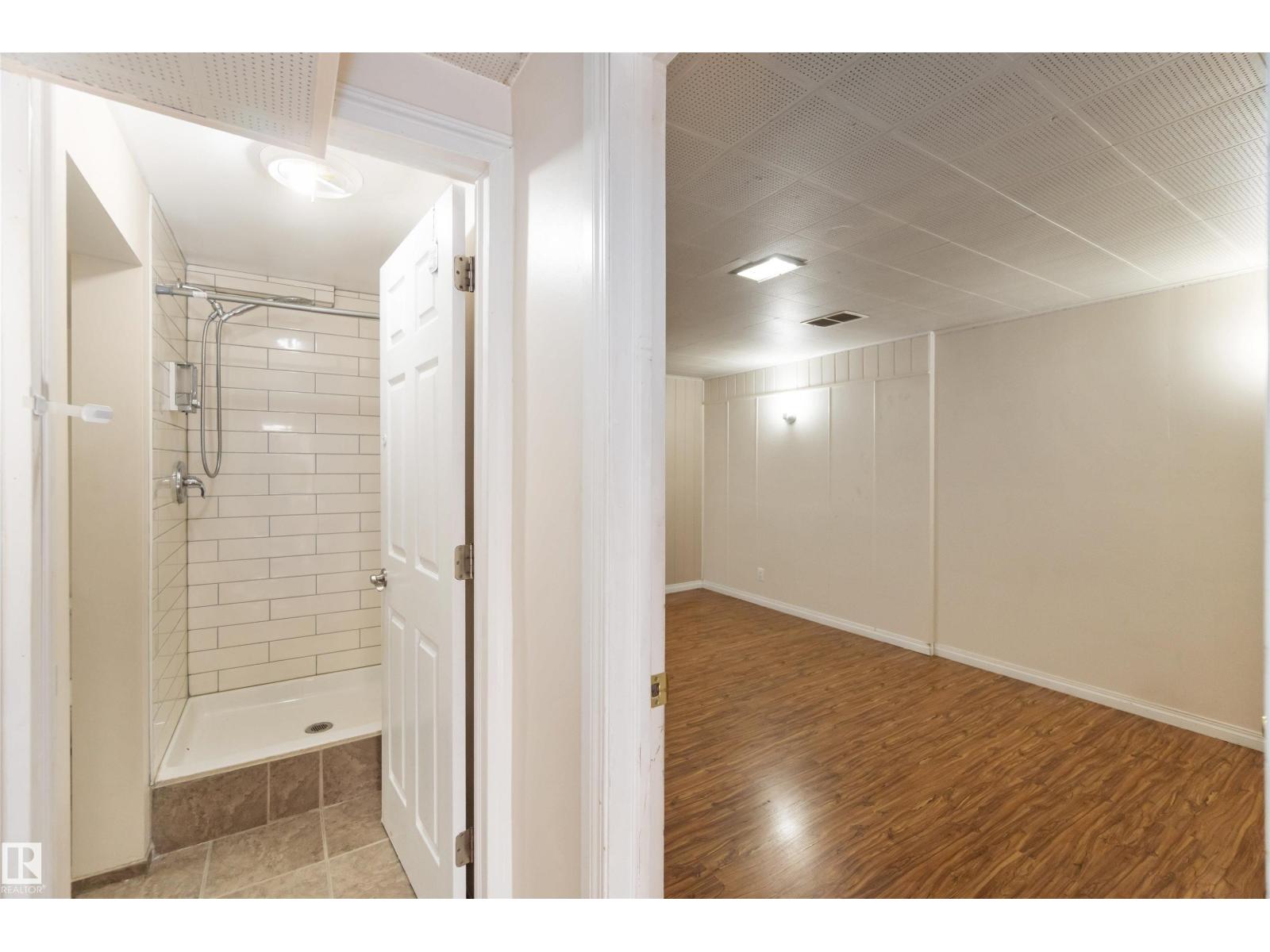 Single Family House Bungalow for Sale in   ST NW Edmonton 