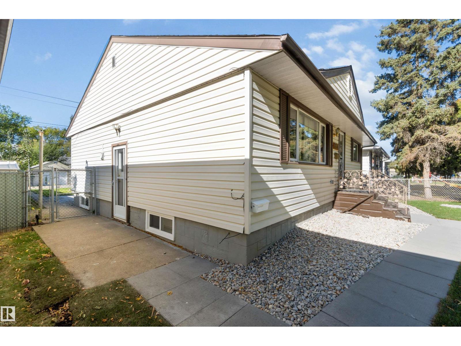 Single Family House Bungalow for Sale in   ST NW Edmonton 