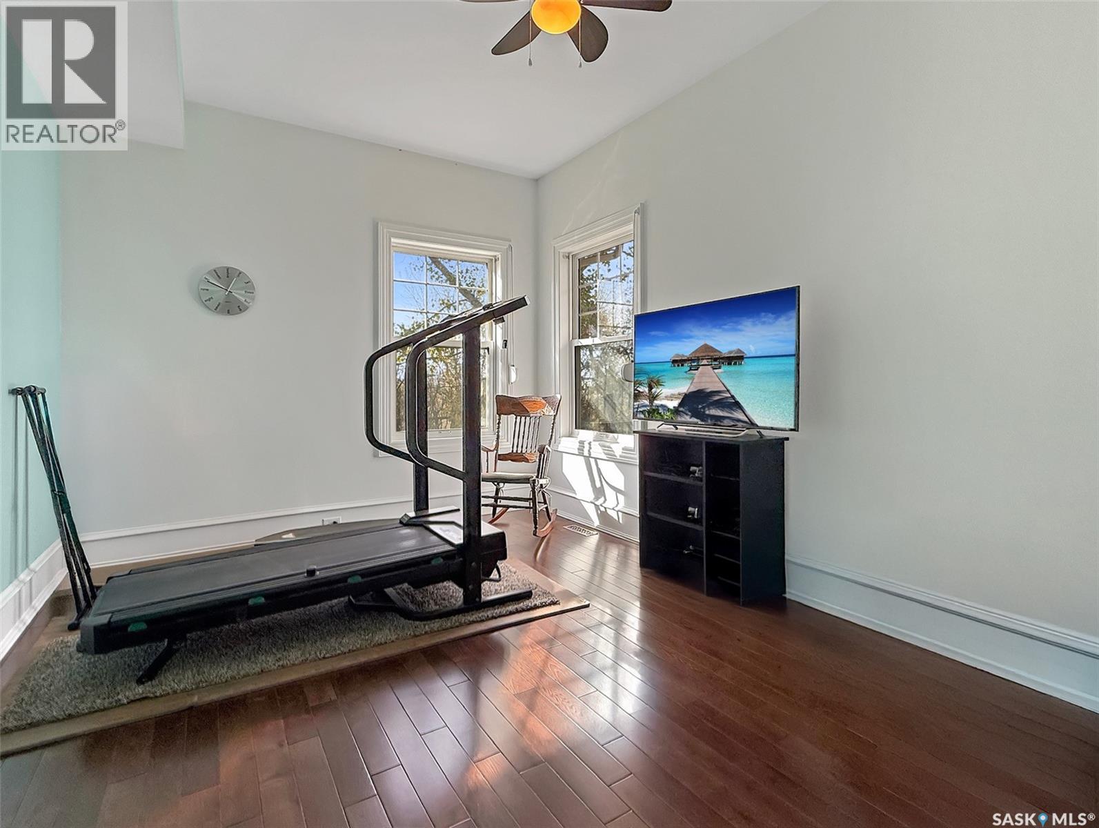 Single Family House 2 Level for Sale in City of Swift Current Acreage Swift Current 