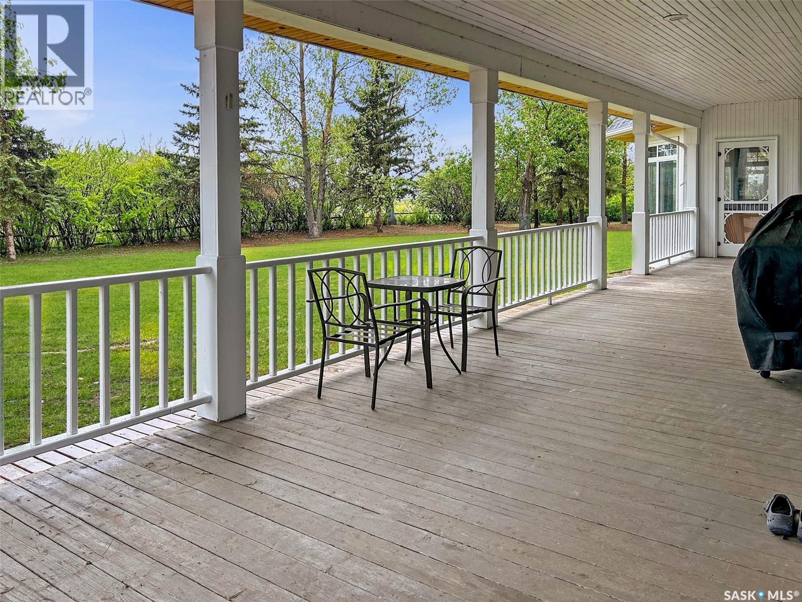 Single Family House 2 Level for Sale in City of Swift Current Acreage Swift Current 