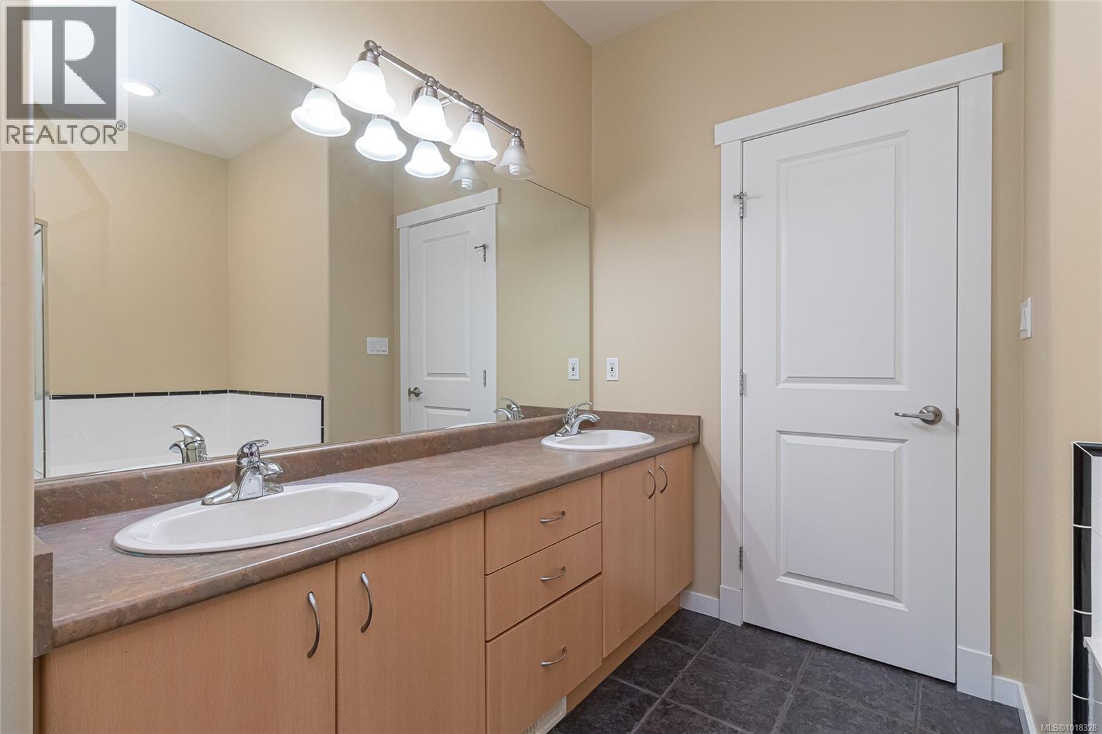 2211 GRADUATION PL - 25