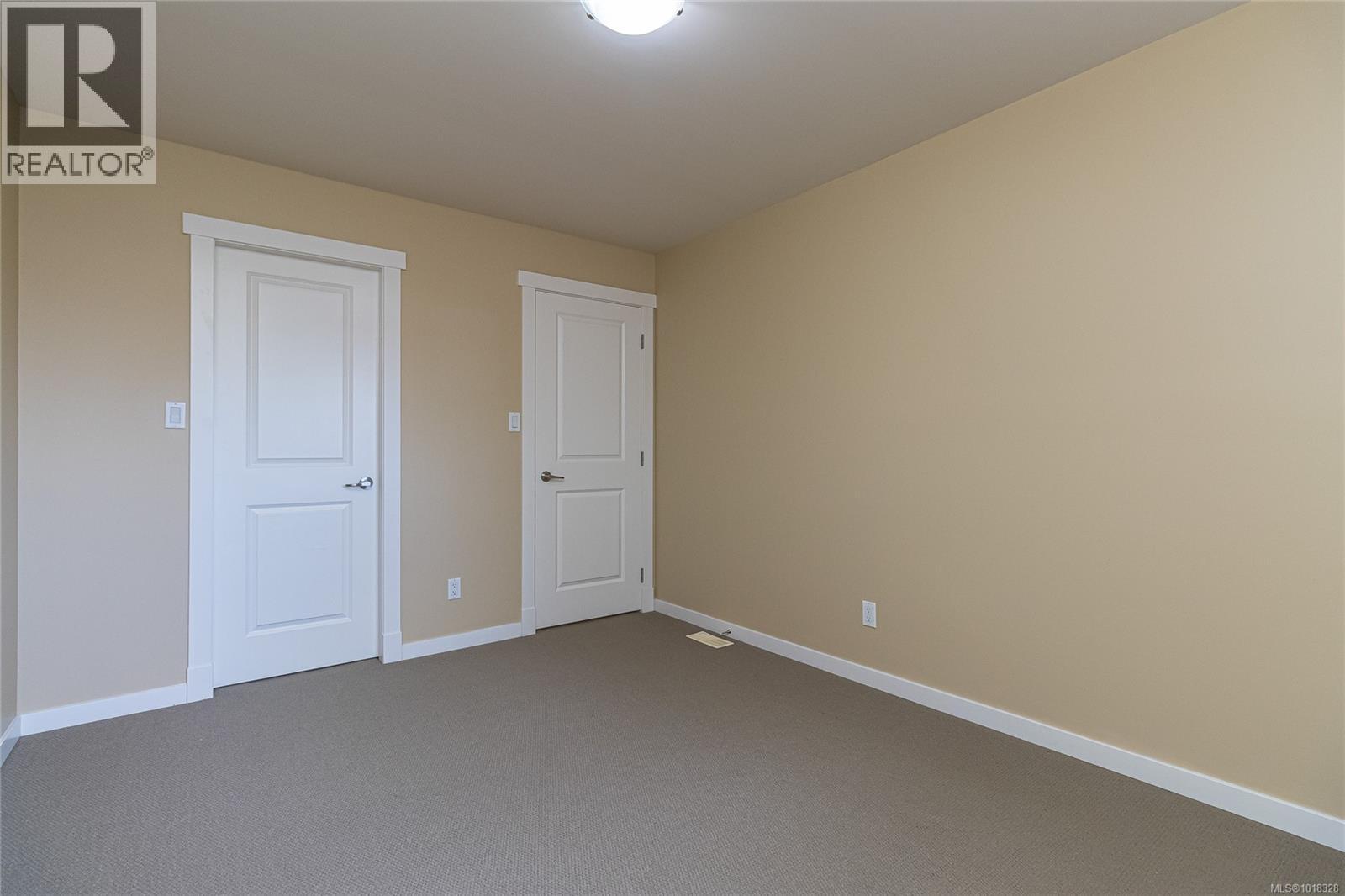 2211 GRADUATION PL - 31