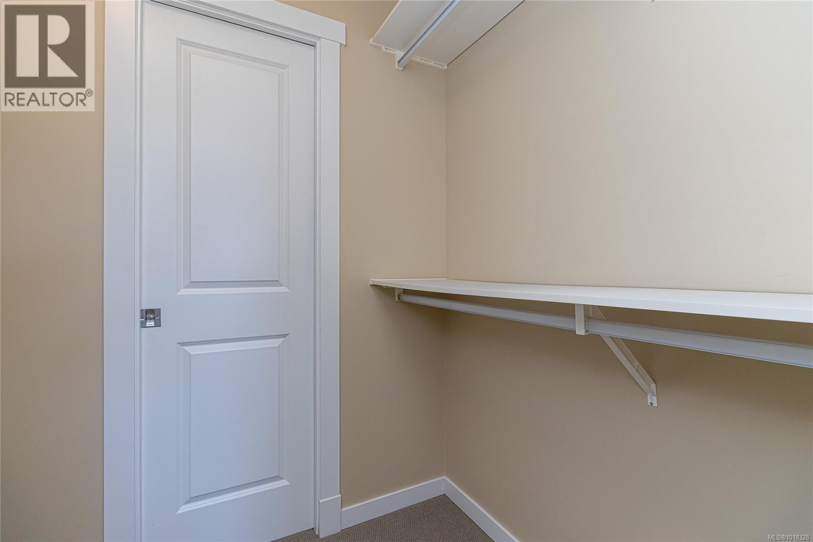 2211 GRADUATION PL - 32