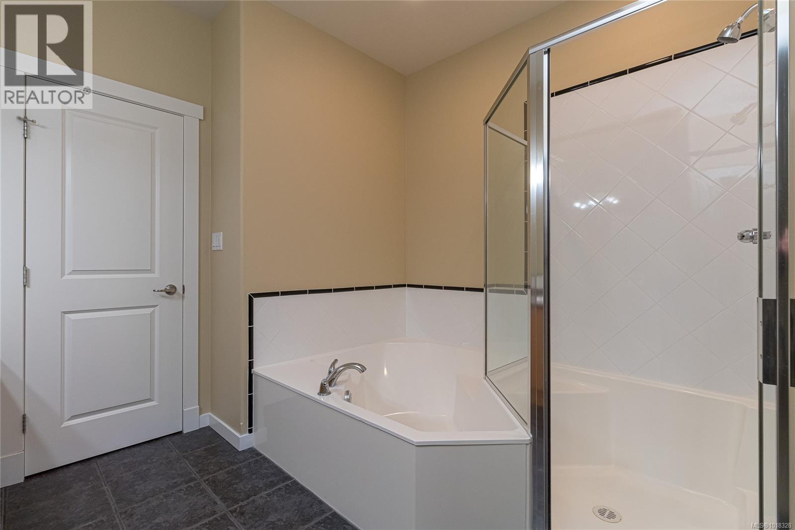 2211 GRADUATION PL - 27