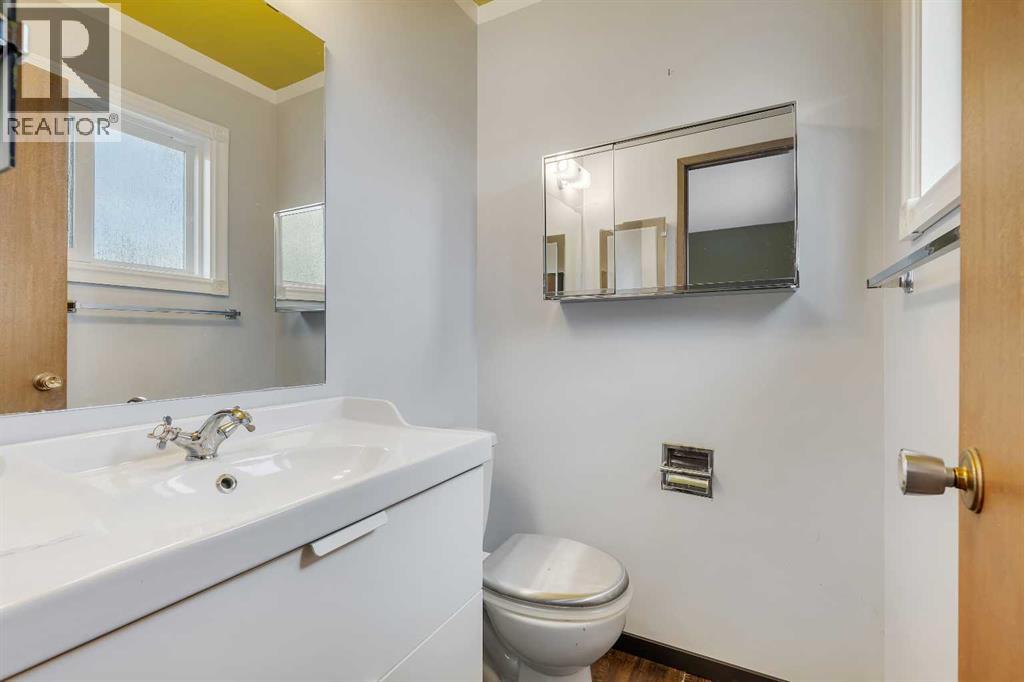 Single Family House 4 Level for Sale in   Avenue NE Rundle Calgary 