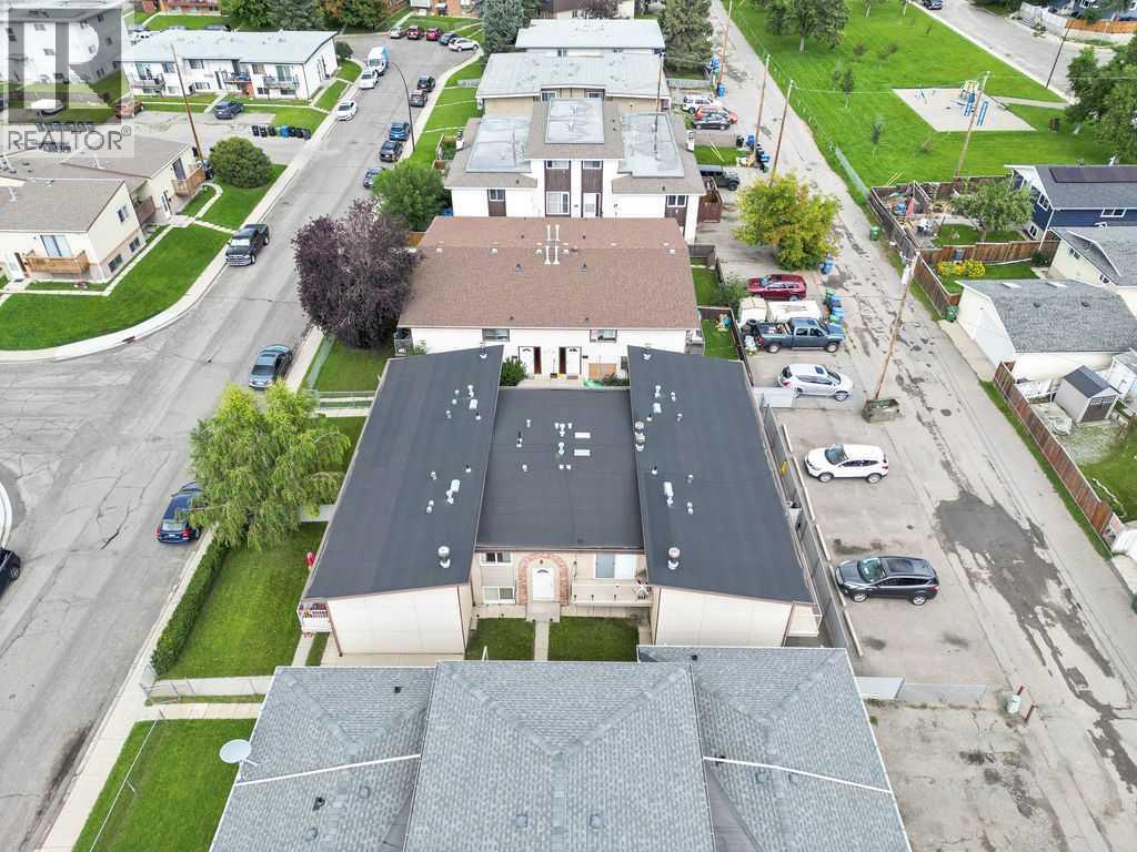 Multi-family House for Sale in  Huntley Close NE Huntington Hills Calgary 