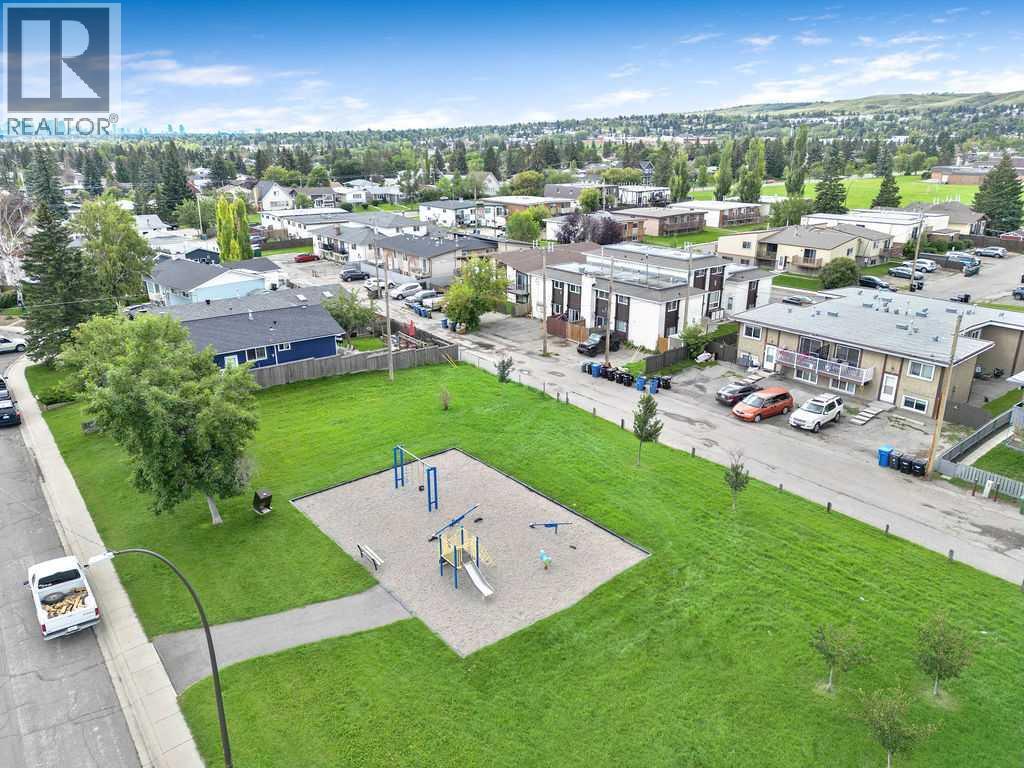 Multi-family House for Sale in  Huntley Close NE Huntington Hills Calgary 