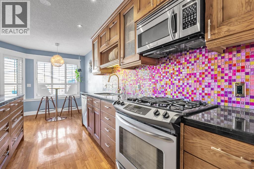 Single Family House for Sale in   Avenue NW Tuxedo Park Calgary 