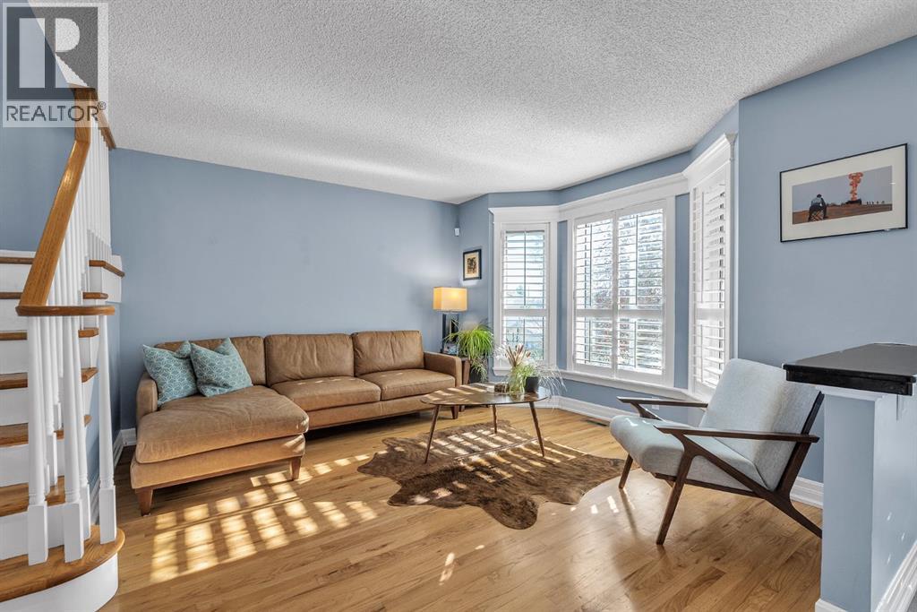 Single Family House for Sale in   Avenue NW Tuxedo Park Calgary 