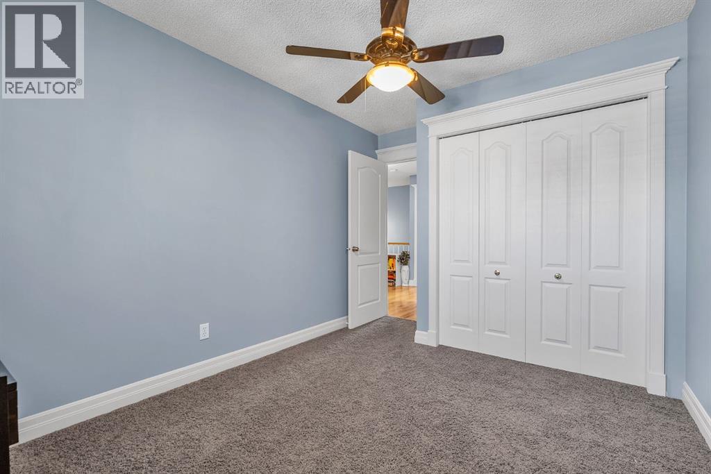 Single Family House for Sale in   Avenue NW Tuxedo Park Calgary 