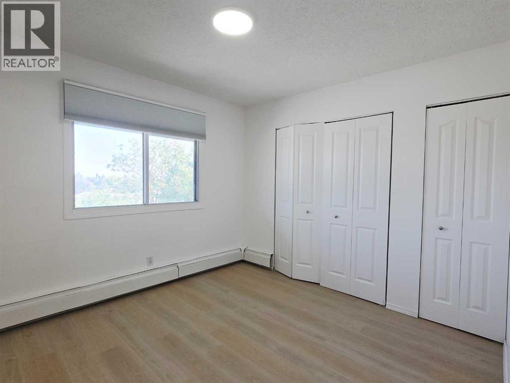 Single Family House for Sale in   Centre Street NW Huntington Hills Calgary 