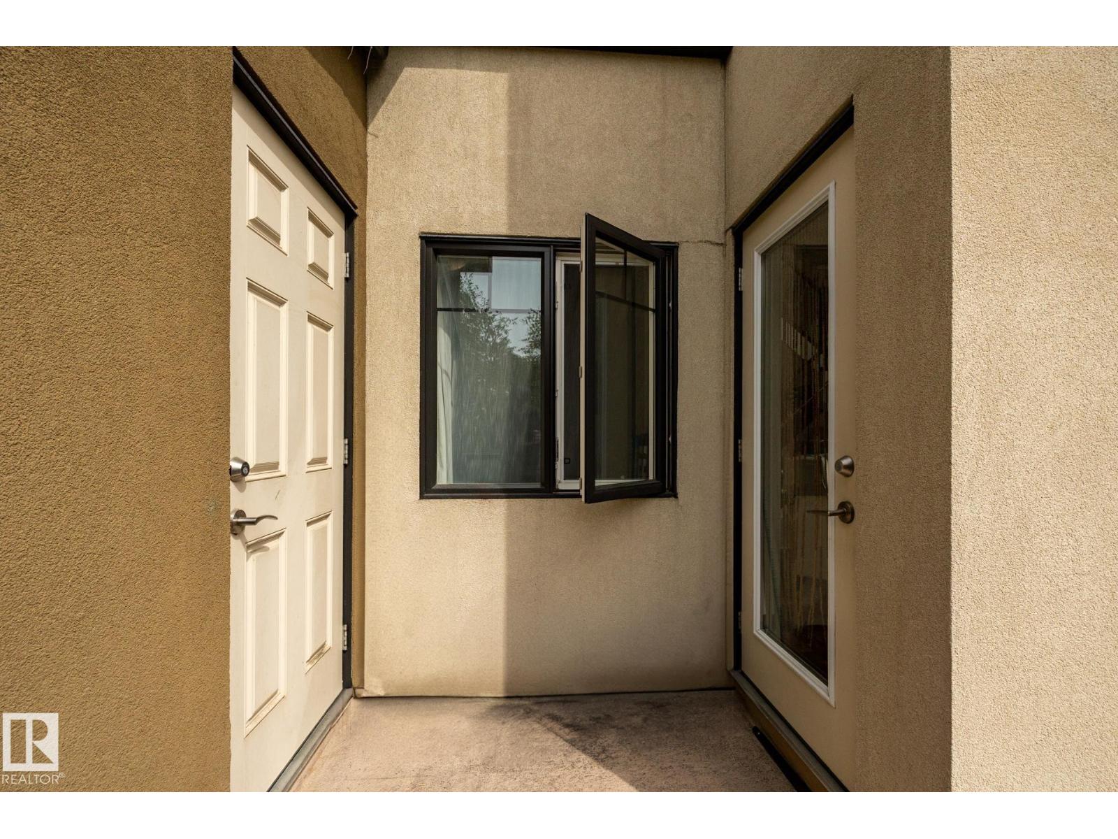 #37 11518 76 AV NW, Edmonton