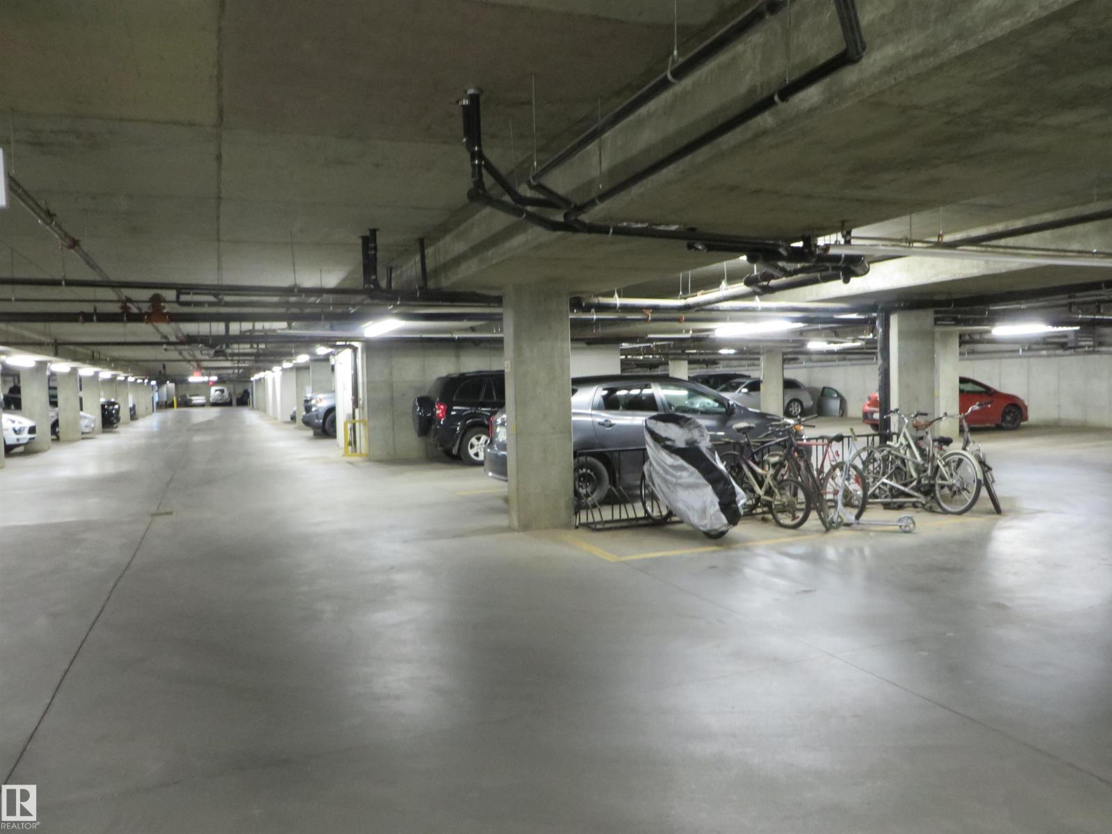 #37 11518 76 AV NW, Edmonton