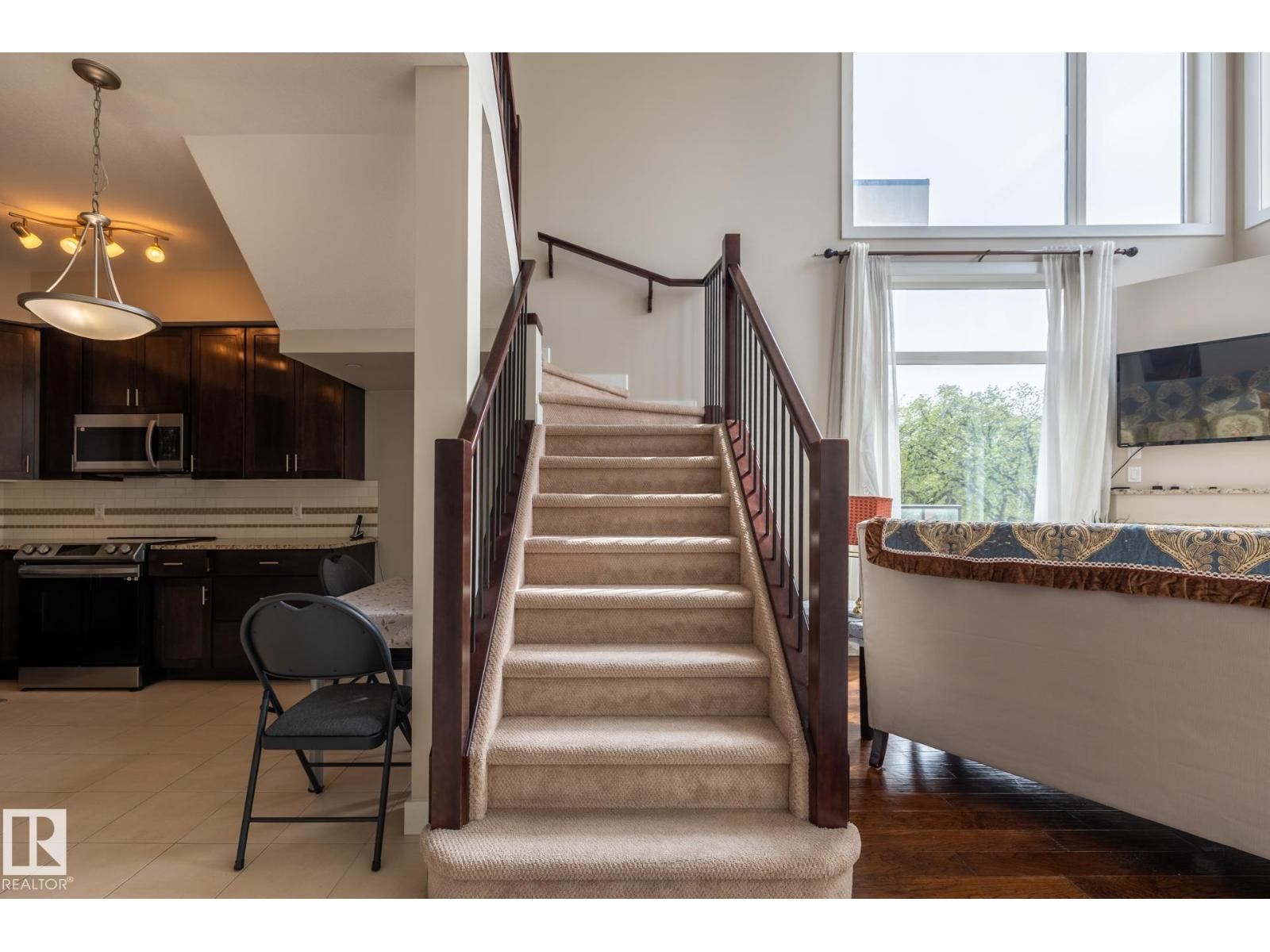 #37 11518 76 AV NW, Edmonton