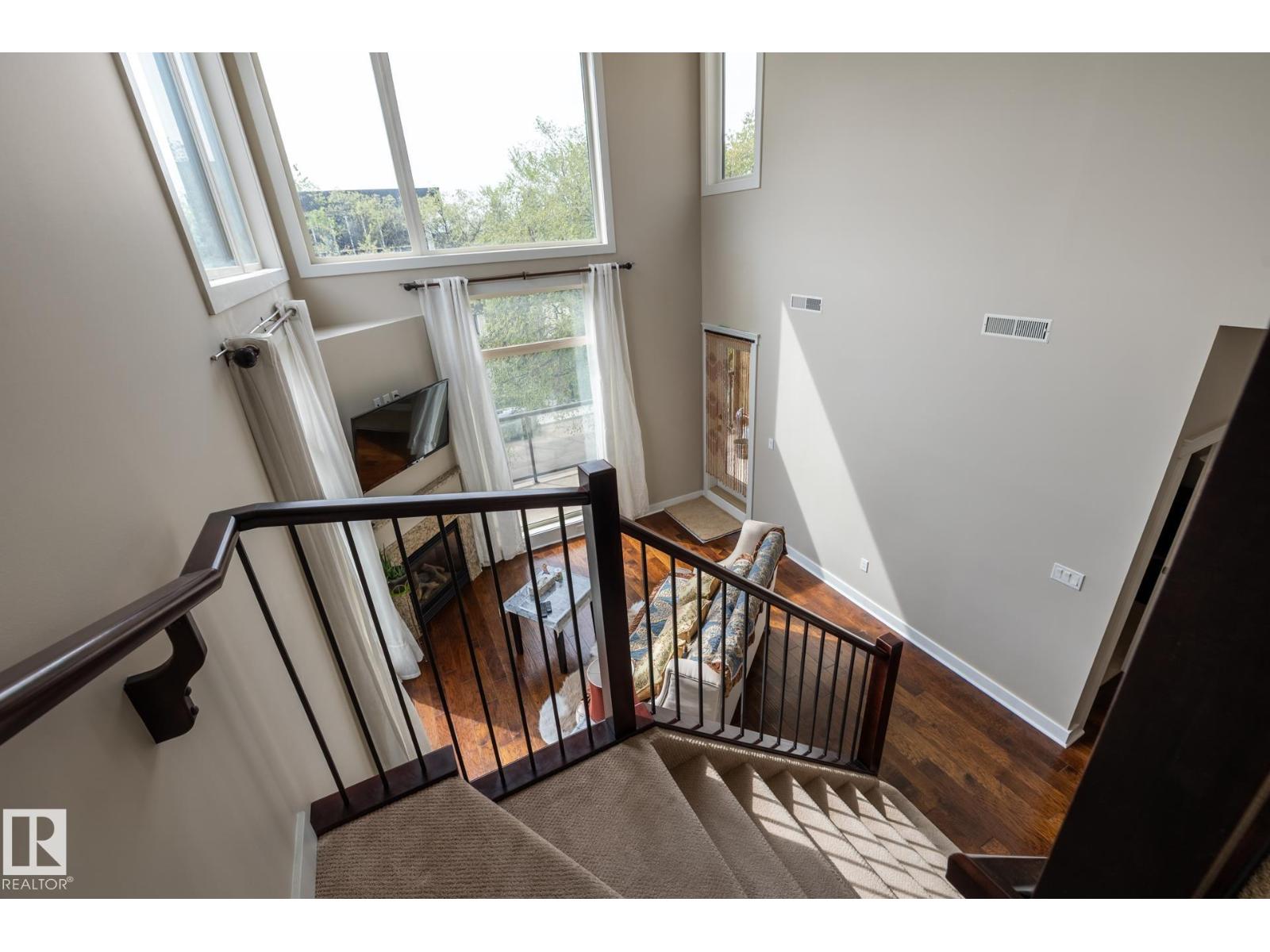 #37 11518 76 AV NW, Edmonton