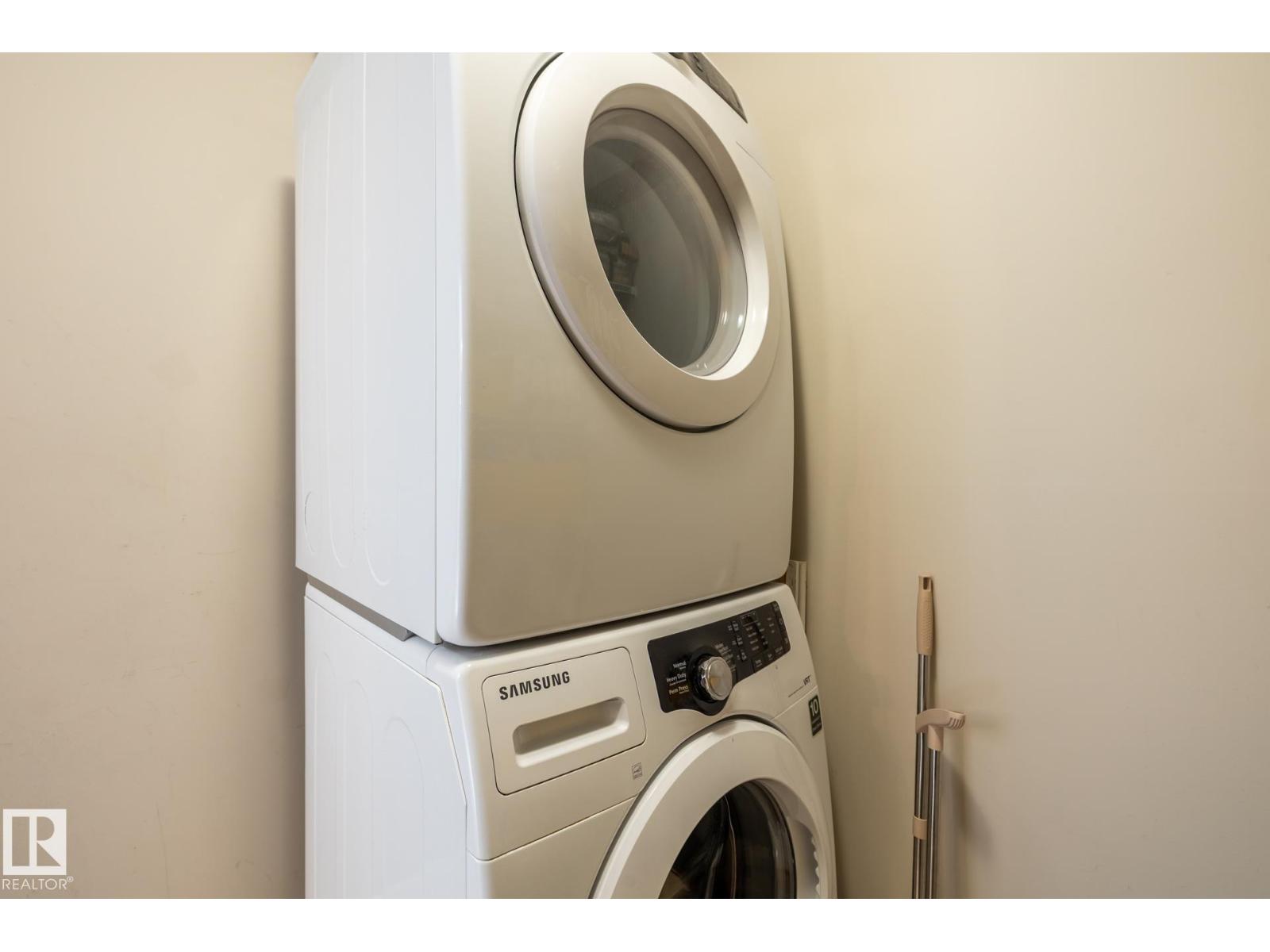 #37 11518 76 AV NW, Edmonton