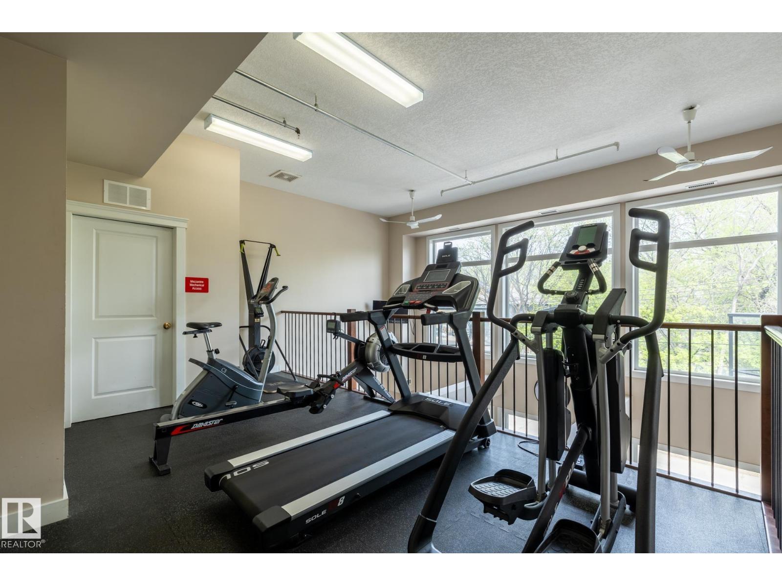 #37 11518 76 AV NW, Edmonton