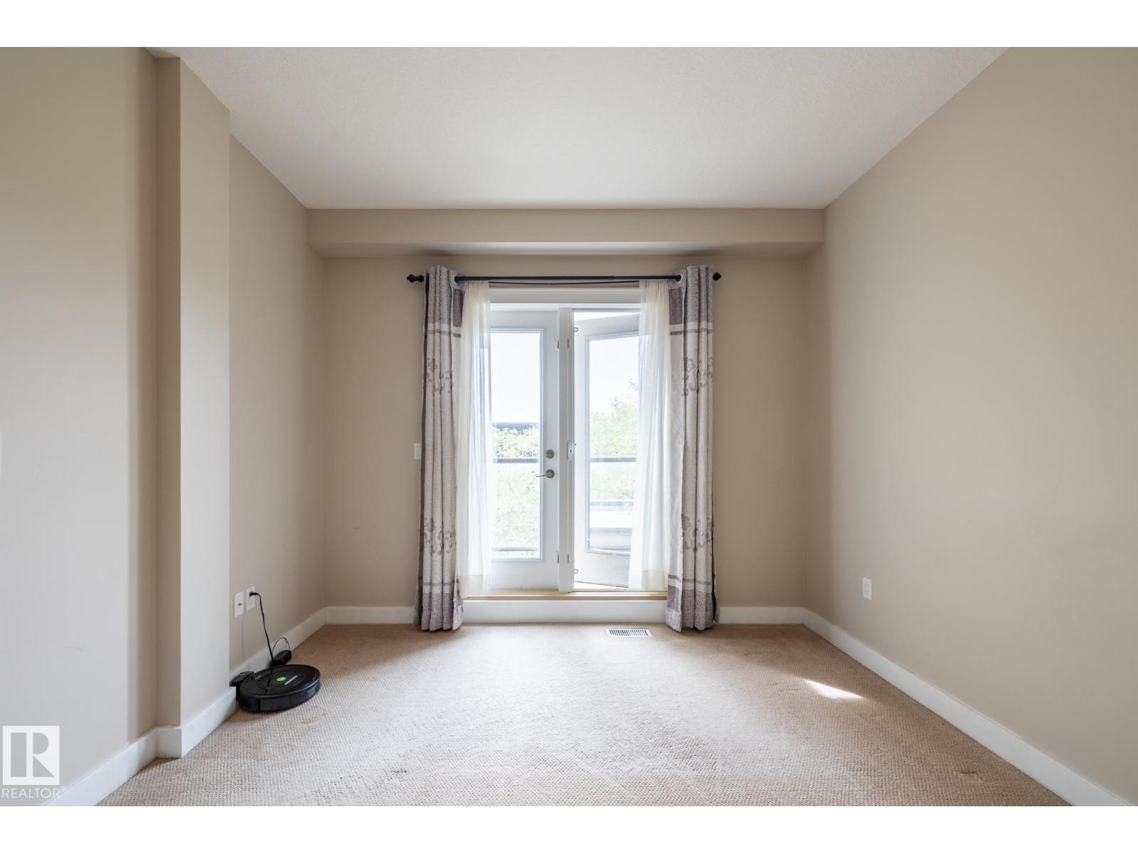 #37 11518 76 AV NW, Edmonton