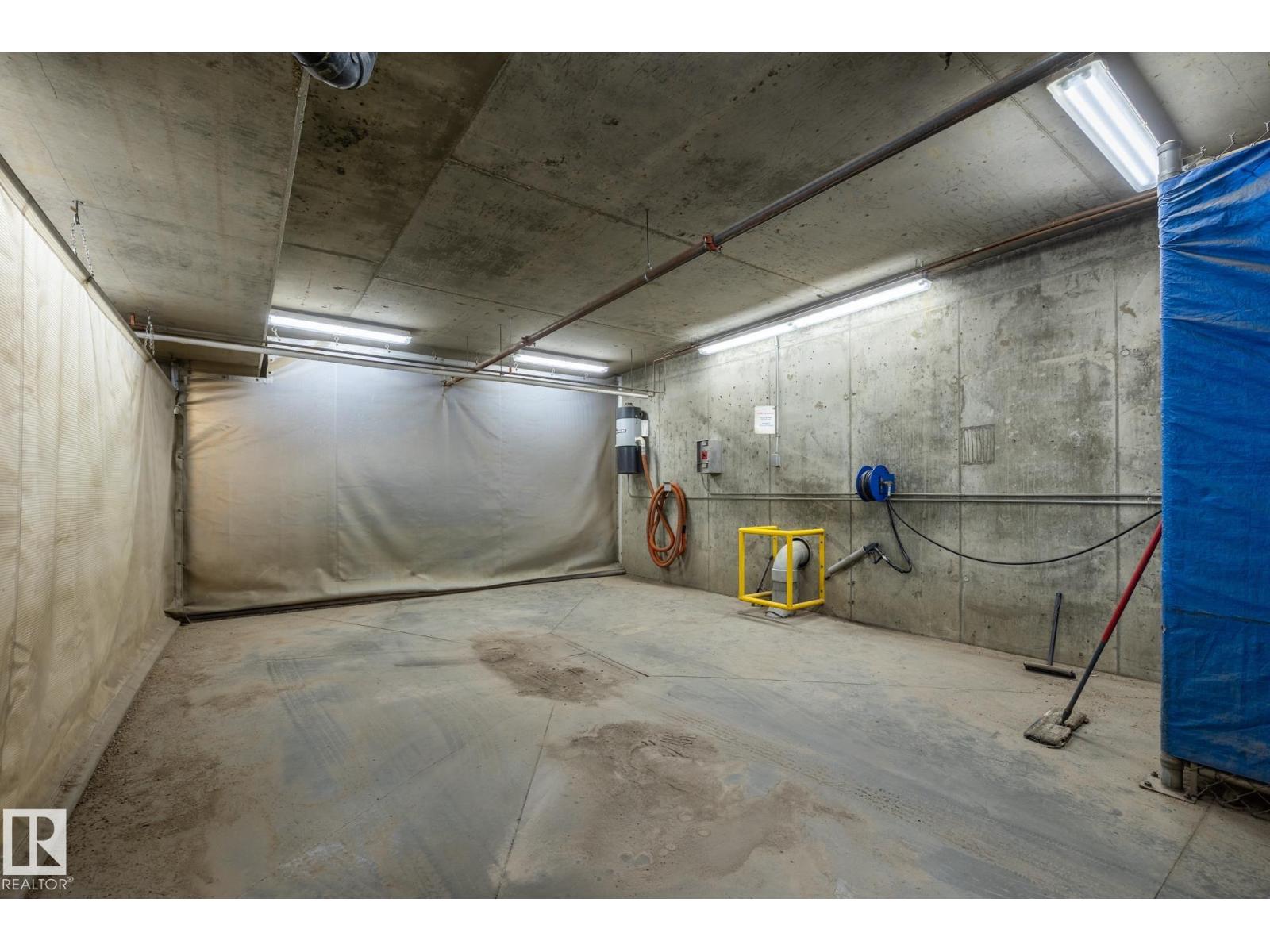 #37 11518 76 AV NW, Edmonton