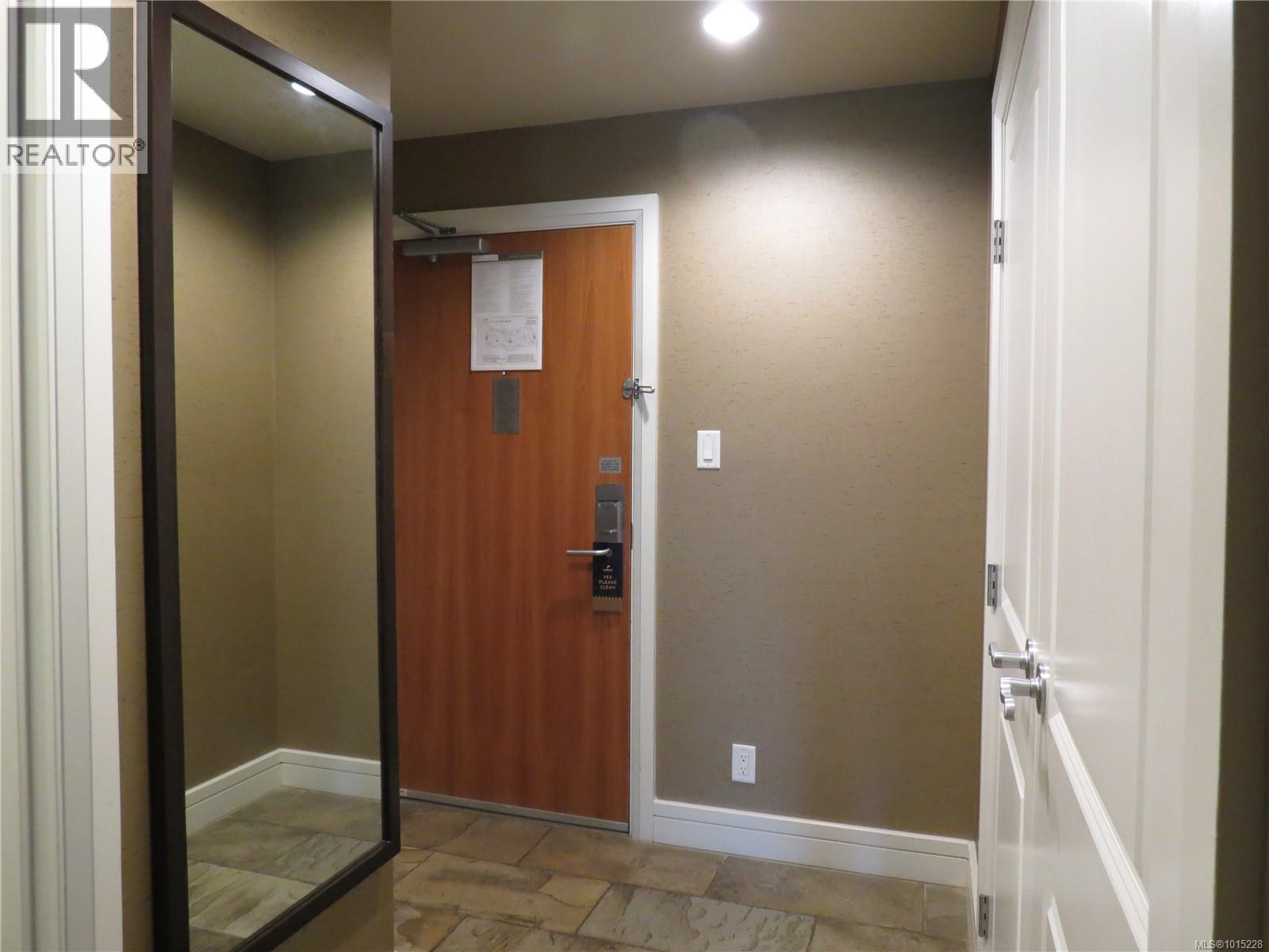 205/207D 1376 Lynburne Pl, Langford