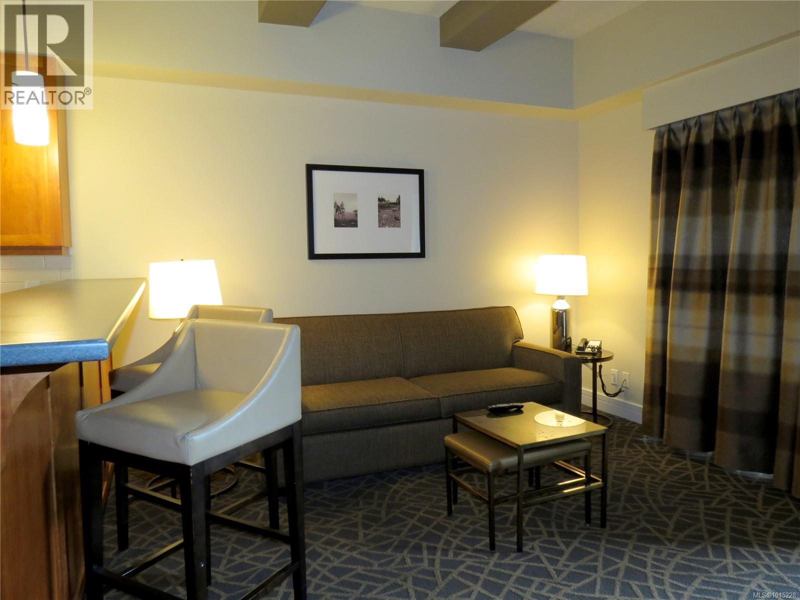 205/207D 1376 Lynburne Pl, Langford