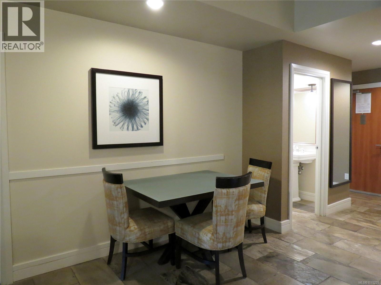 205/207D 1376 Lynburne Pl, Langford