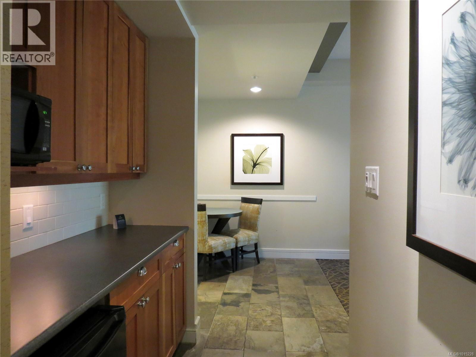 205/207D 1376 Lynburne Pl, Langford