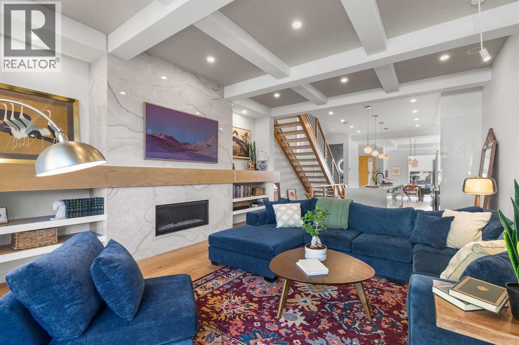 Single Family House for Sale in   Avenue NW West Hillhurst Calgary 