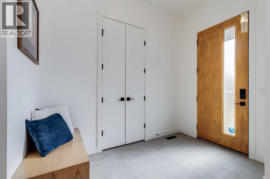 Single Family House for Sale in   Avenue NW West Hillhurst Calgary 