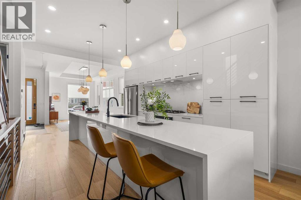 Single Family House for Sale in   Avenue NW West Hillhurst Calgary 