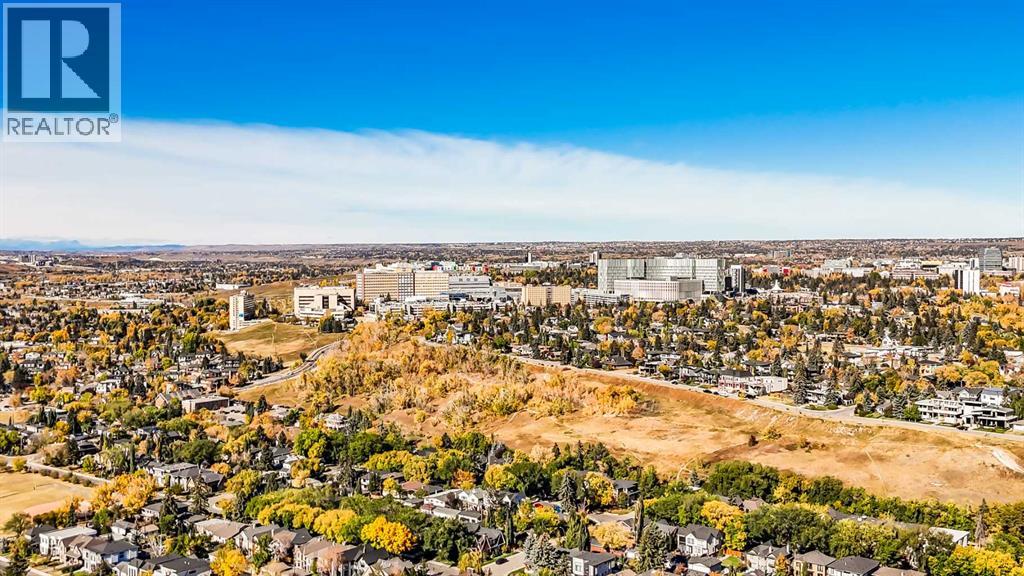 Single Family House for Sale in   Avenue NW West Hillhurst Calgary 