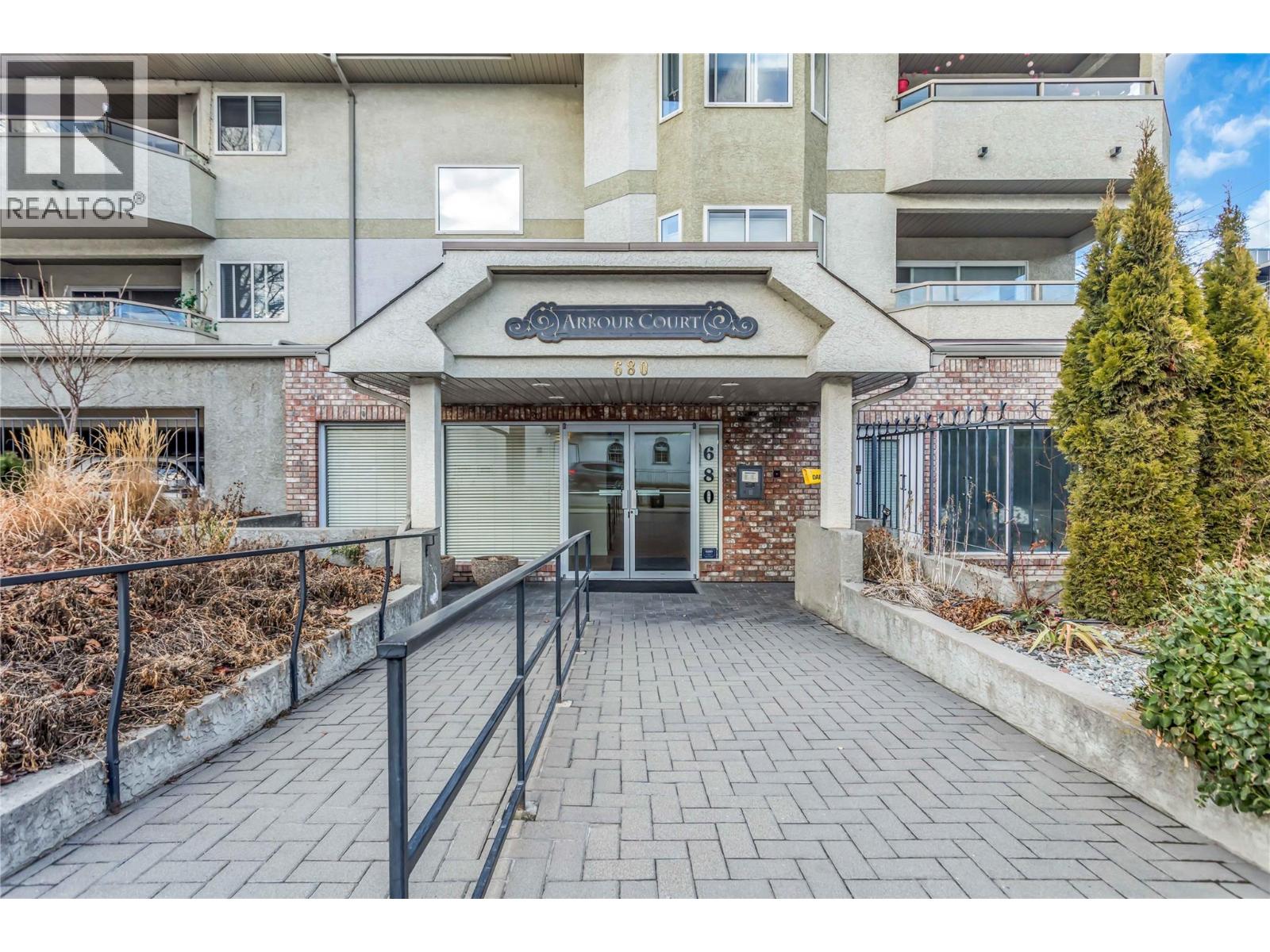 101 680 Doyle Avenue, Kelowna