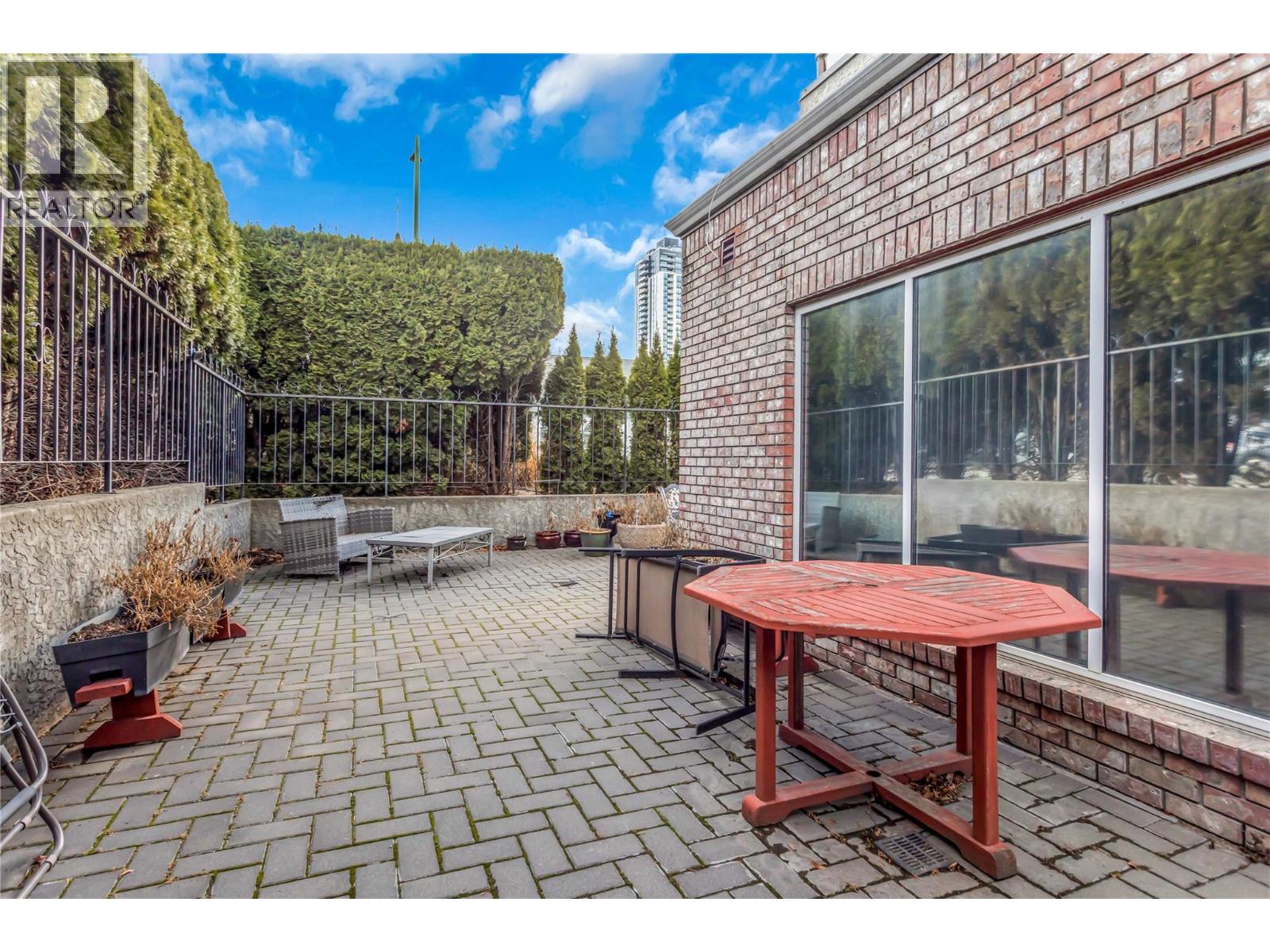 101 680 Doyle Avenue, Kelowna